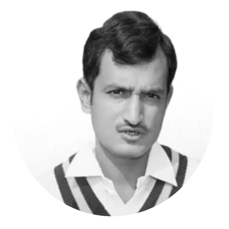 क्रिकेटर अजित वाडकर जयंती